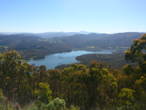 Lookout on Eildon from Jamieson Road October 2013